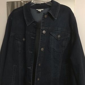 Dark wash jean jacket with design
